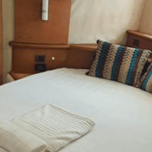 Azimut-68-Aluguel-de-Lancha-em-São-Sebastião-e-Ilhabela-12-1